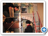 allestimento presepe in chiesa (17)